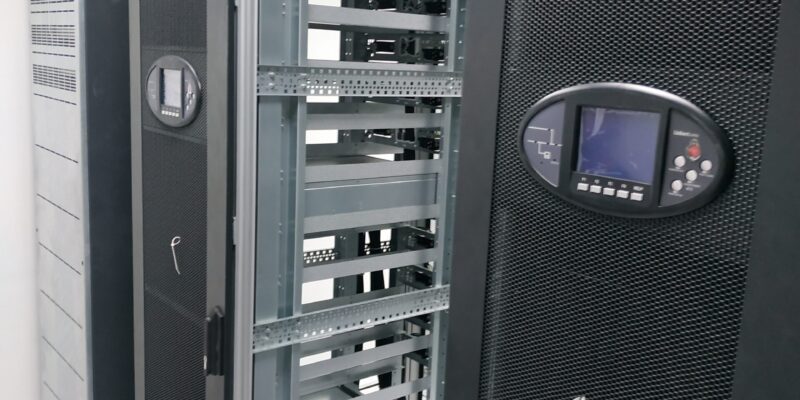 UPS 2 Unit