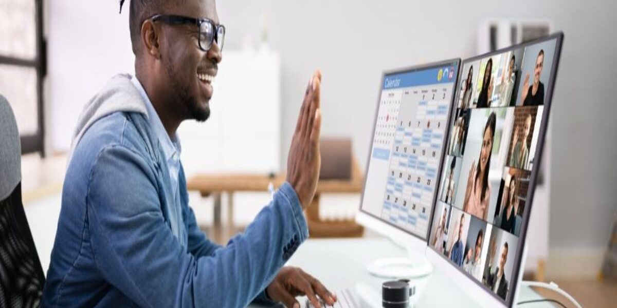 Everything-You-Need-to-Know-About-Video-Conferencing-Service-min (2)